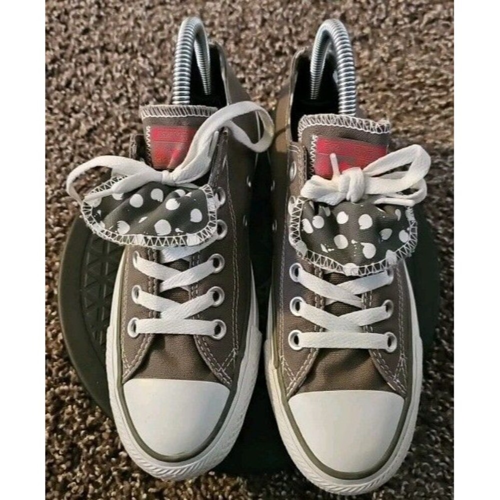 CONVERSE CHUCK TAYLOR ALL STAR LOW TOP SNEAKER WOMEN’S US 7 GRAY Great Condition
